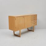 1520 7161 SIDEBOARD